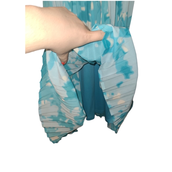 2/$50 Calvin Klein Multi Coloured ‎ Sleeveless Accordian Pleated Dress - Picture 7 of 11